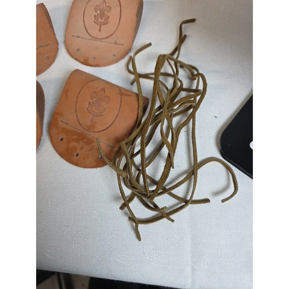 4 Vintage Immediate Recognition Kit‎ Boy Scouts America Leather Belt Loop Badge